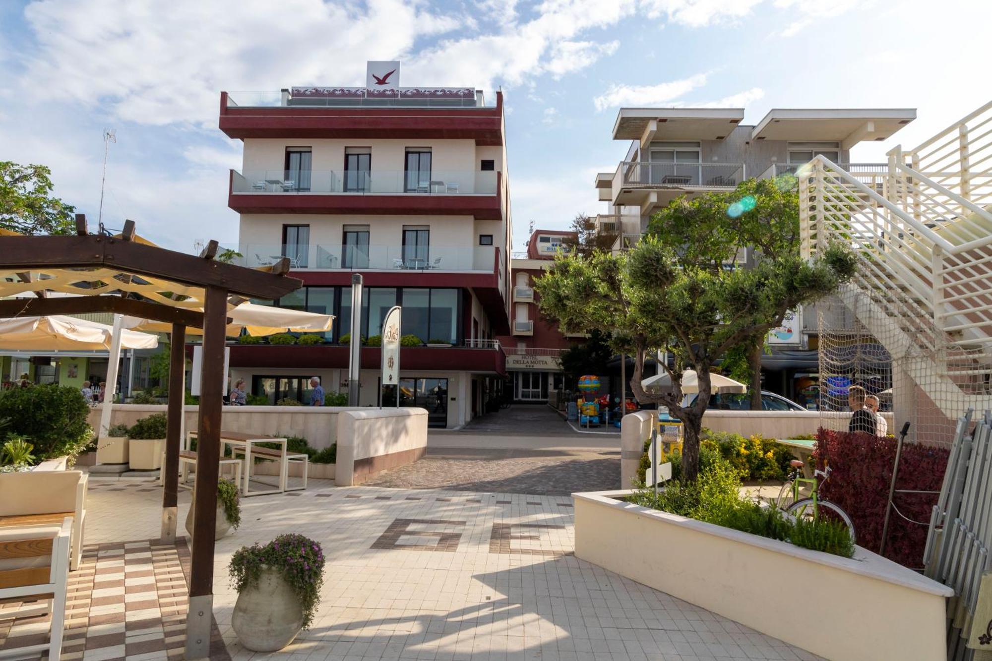 Hotel Della Motta เบลลาเรีย-อีเจอา มารีนา ภายนอก รูปภาพ